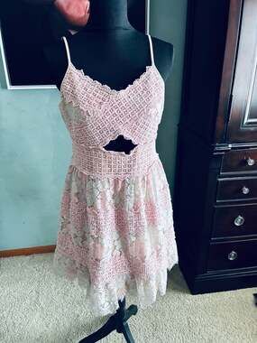 Foxiedox Pink and White Floral Guipure Lace Cutout Mini Dress A418